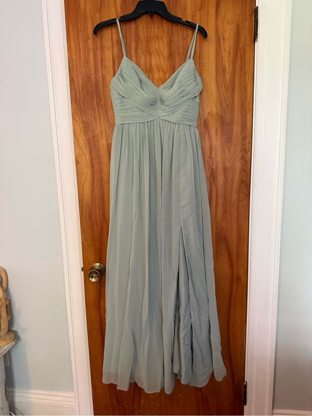 Elegant Sage Green Spaghetti Strap Evening Dress